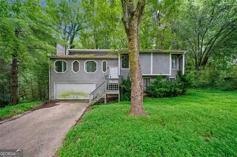 4098 Valley Brook Rd, Snellville, GA 30039