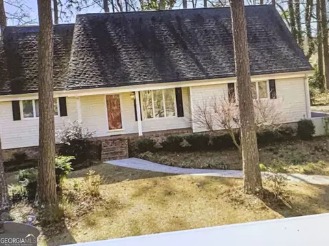 3928 Evans Dr, Lithia Springs, GA 30122