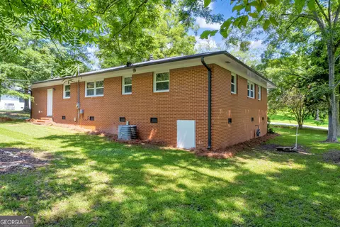 201 3rd St, Barnesville, GA 30204 photo 40