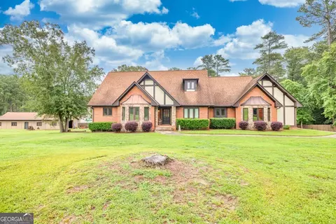 3280 Pate Dr, Snellville, GA 30078