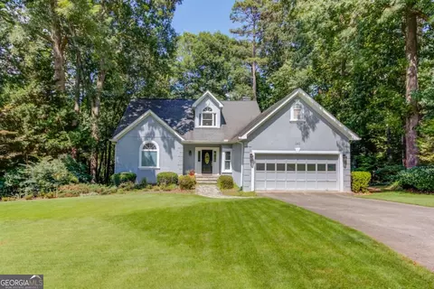 141 Saint Martin Dr, Suwanee, GA 30024