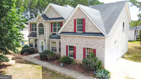 290 Kimberly Ct, Hampton, GA 30228