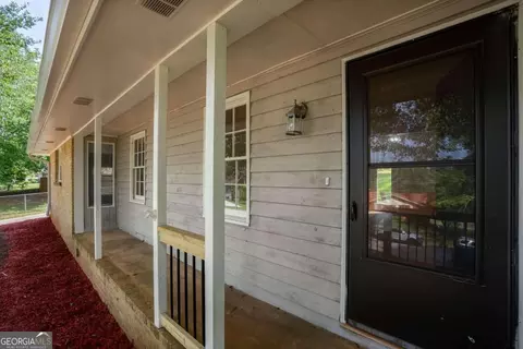 146 Gregory Trl, Lawrenceville, GA 30043