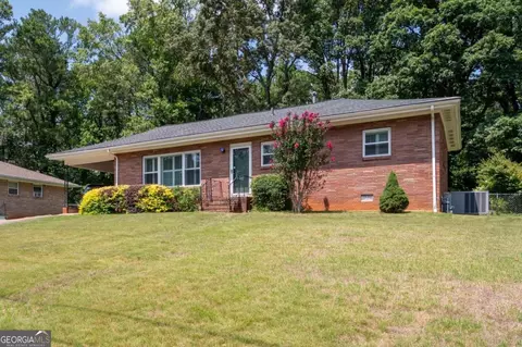 134 Larose Cir SE, Marietta, GA 30060