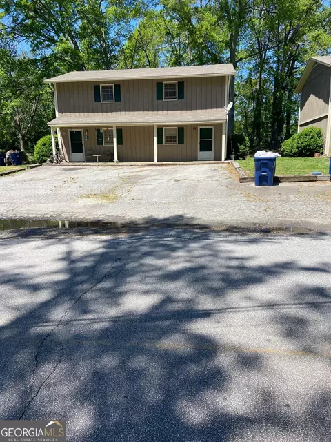 223 Sherwood Dr, Winder, GA 30680