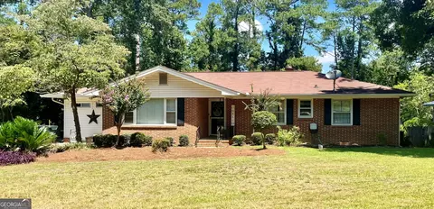 408 Skyway Dr, Warner Robins, GA 31088