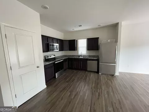 80 Forray Dr, Covington, GA 30016 photo 2