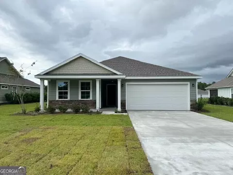 209 Edgewater Dr, Saint Marys, GA 31558