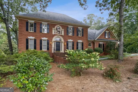 2161 Lullwater Ct, Lawrenceville, GA 30043
