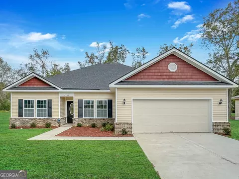 4220 Old Louisville Rd, Garden City, GA 31405