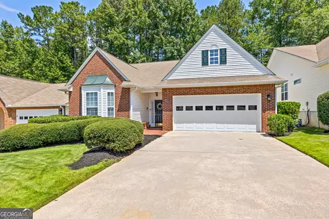 2200 Sunrise Ct, Peachtree City, GA 30269