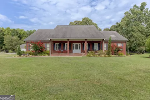 2624 Burnett Rd, Byron, GA 31008