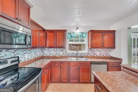 137 Whitaker Way, Midway, GA 31320 photo 16