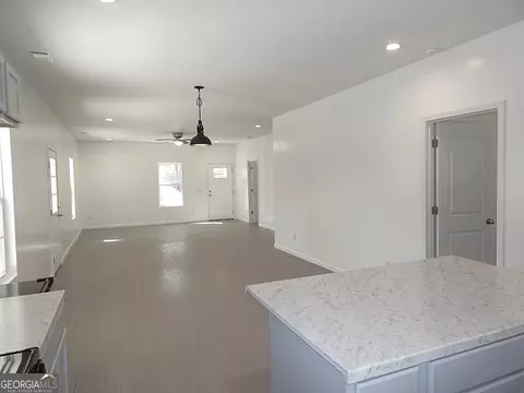 Living - 202 Barron St, Byron, GA 31008 photo 3 of 4