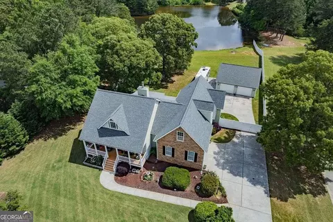 44 Mount Moriah Dr, Senoia, GA 30276