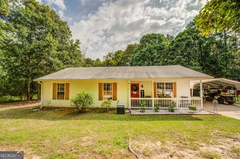 379 Tussahaw Point Dr, Jackson, GA 30233