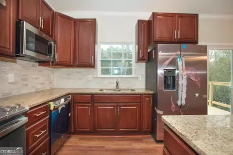 108 Pine Crest Dr, Byron, GA 31008 photo 9