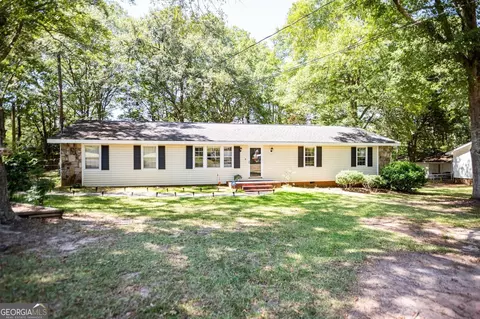 363 Redbud Dr, Barnesville, GA 30204