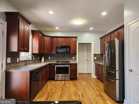 12129 Edgewater Dr, Hampton, GA 30228 photo 5