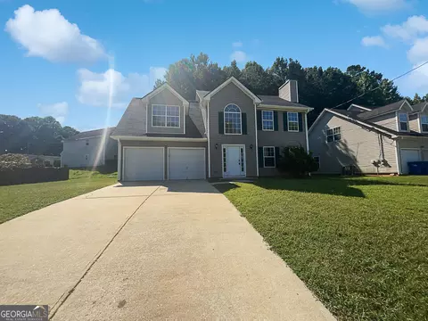 453 Pecan Wood Cir, Fairburn, GA 30213