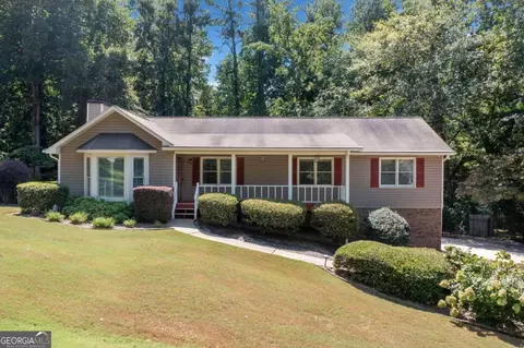 179 Farmington Dr, Woodstock, GA 30188