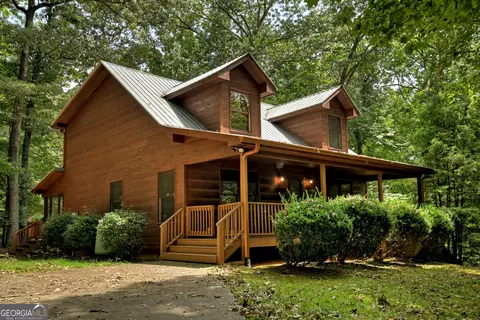 204 Chatawa Ct, Ellijay, GA 30540