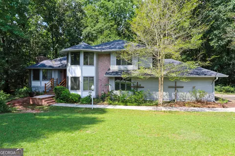 293 Northwoods Dr, Fort Valley, GA 31030