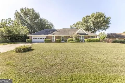 107 Brian Dr, Warner Robins, GA 31088 photo 2
