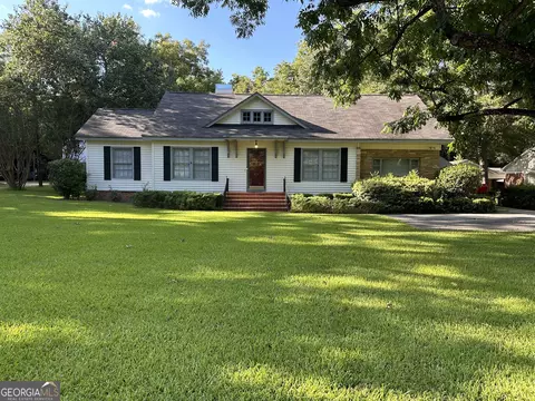 812 Stonewall St, Dublin, GA 31021