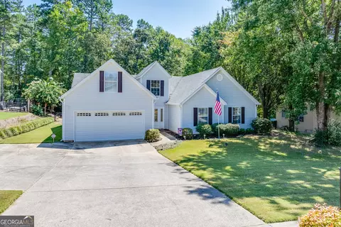 757 Baskins Cir, Winder, GA 30680