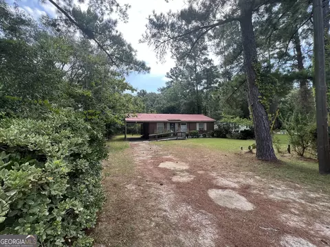 146 Pine Ave, Leesburg, GA 31763