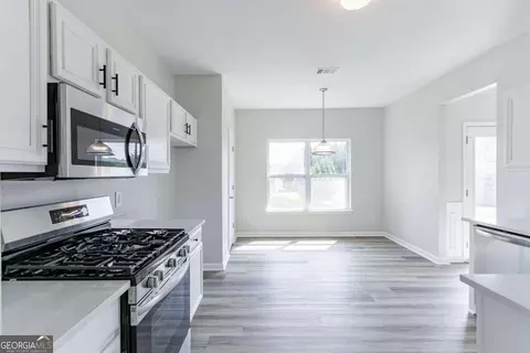 390 Fairpointe Pl, Suwanee, GA 30024 photo 3