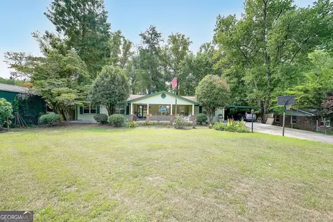 2929 Alan Dr SW, Marietta, GA 30064