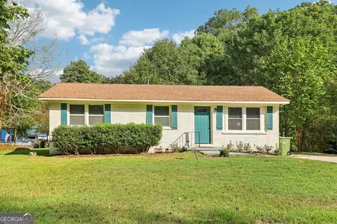 1015 Eisenhower Ct SE, Atlanta, GA 30354