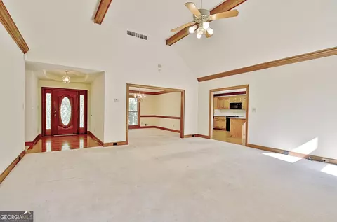 Living - 348 Huckaby Rd, Brooks, GA 30205 photo 4 of 10