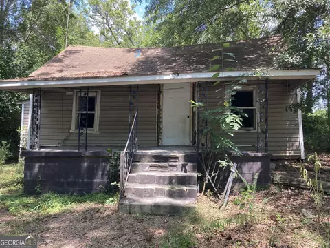 129 Annie M Harris Dr, Barnesville, GA 30204