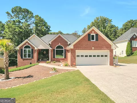1931 Flowering Dr, Grayson, GA 30017