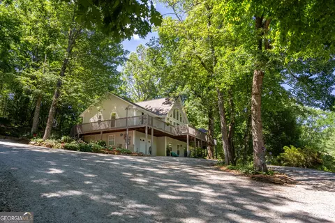193 Elm Ln, Rabun Gap, GA 30568