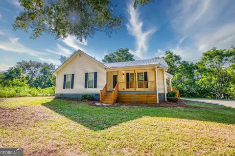 1661 N East St, Greensboro, GA 30642