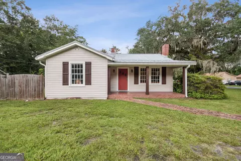 327 E Lawnwood Ave, Kingsland, GA 31548