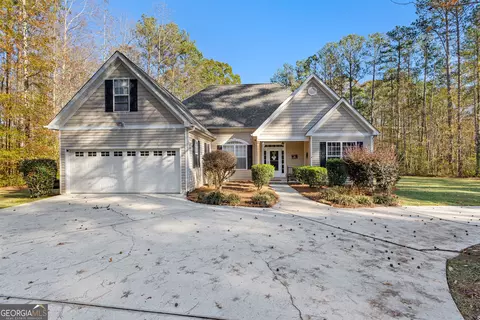 727 Hemphill Rd, Griffin, GA 30224