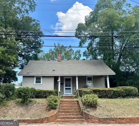 105 W Liberty St, Washington, GA 30673