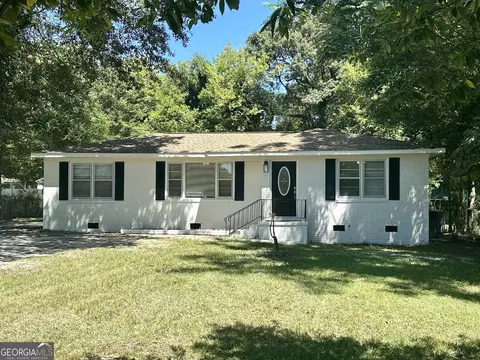 104 Sparta St, Warner Robins, GA 31088