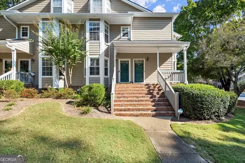 4486 Pineridge Cir, Atlanta, GA 30338
