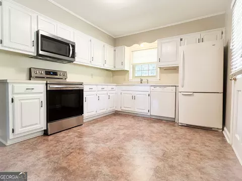 405 E 3rd St, West Point, GA 31833 photo 7