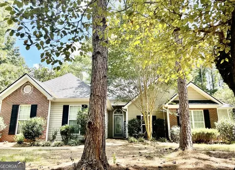 203 Wexford Cir, Lagrange, GA 30241