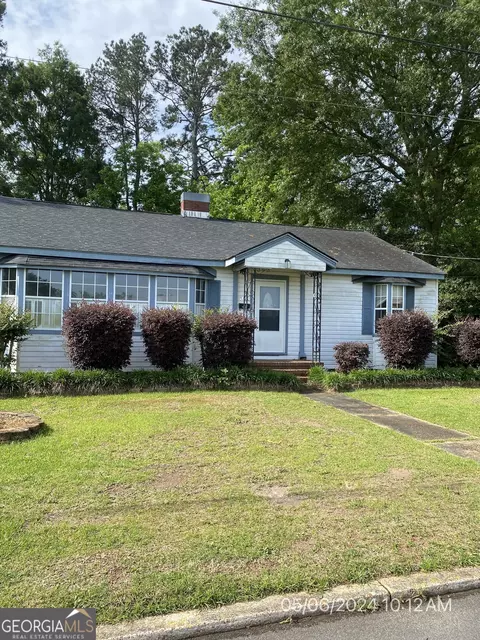 511 Riley Ave, Fort Valley, GA 31030