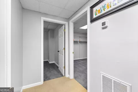 Entry Way - 121 Hudson Rd, Lagrange, GA 30240 photo 9 of 12