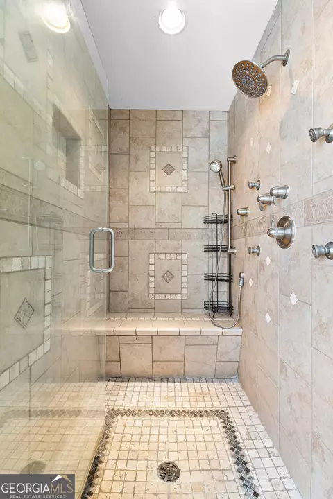 Bath - 121 Hudson Rd, Lagrange, GA 30240 photo 5 of 8