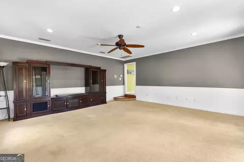 Living - 121 Hudson Rd, Lagrange, GA 30240 photo 8 of 9